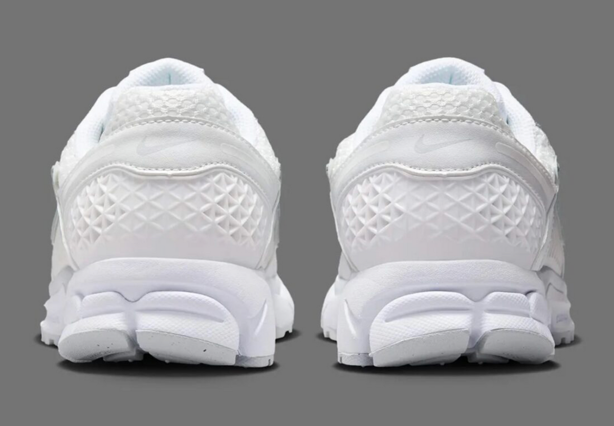 Nike Zoom Vomero 5 Chrome Toe