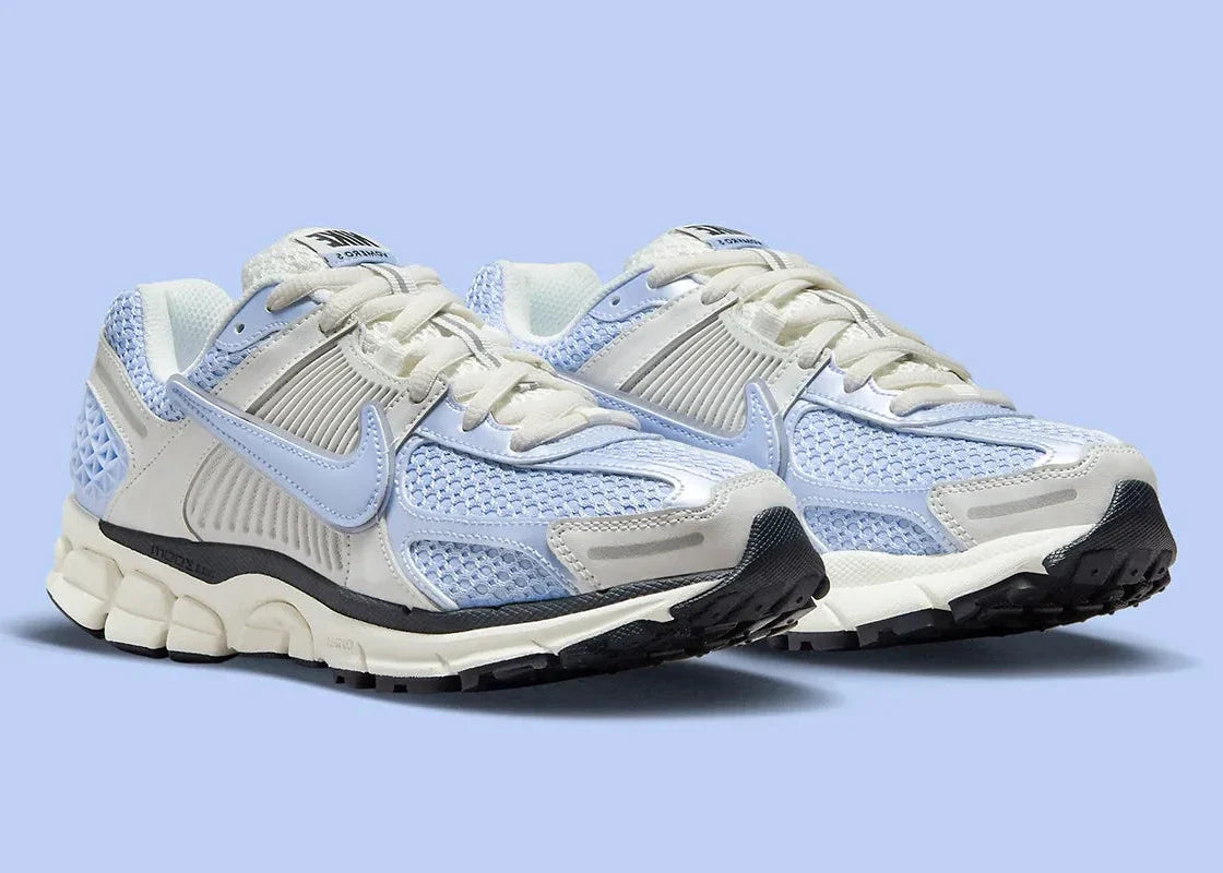 Nike Zoom Vomero 5 Royal Tint Photon Dust (Women's)